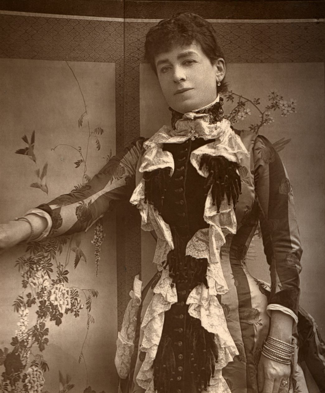 Brittinäyttelijä Lady Monckton elokuvassa Jim the Penman, 1886 tekijältä Barraud