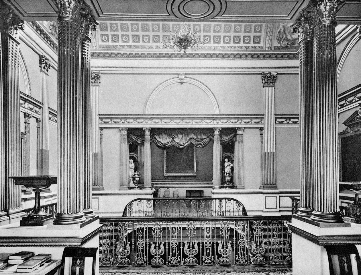Suuri portaikko, Londonderry House, 1908. tekijältä Bedford Lemere and Company