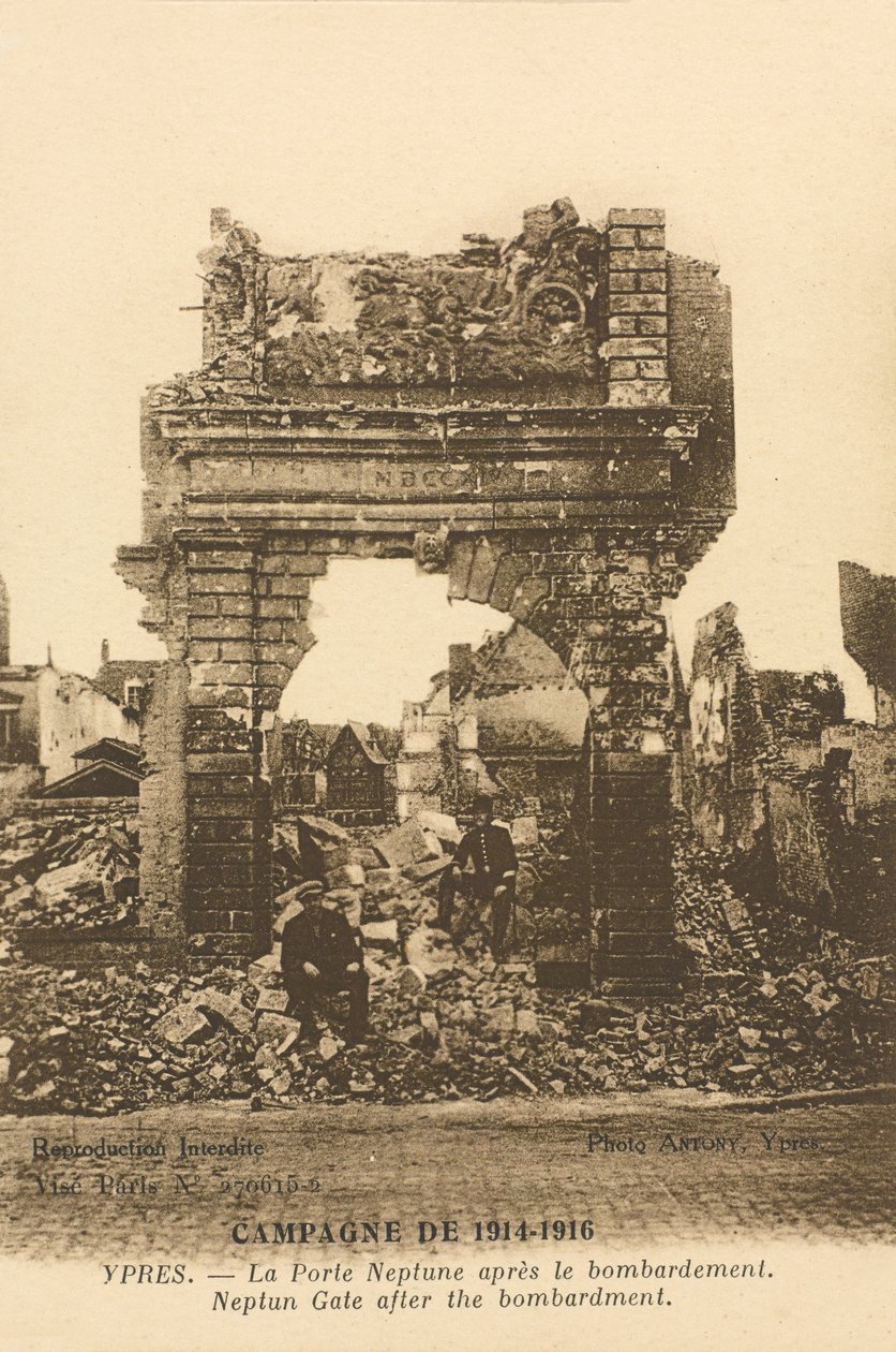 Neptunuksen portti pommituksen jälkeen, Ypres tekijältä Belgian Photographer