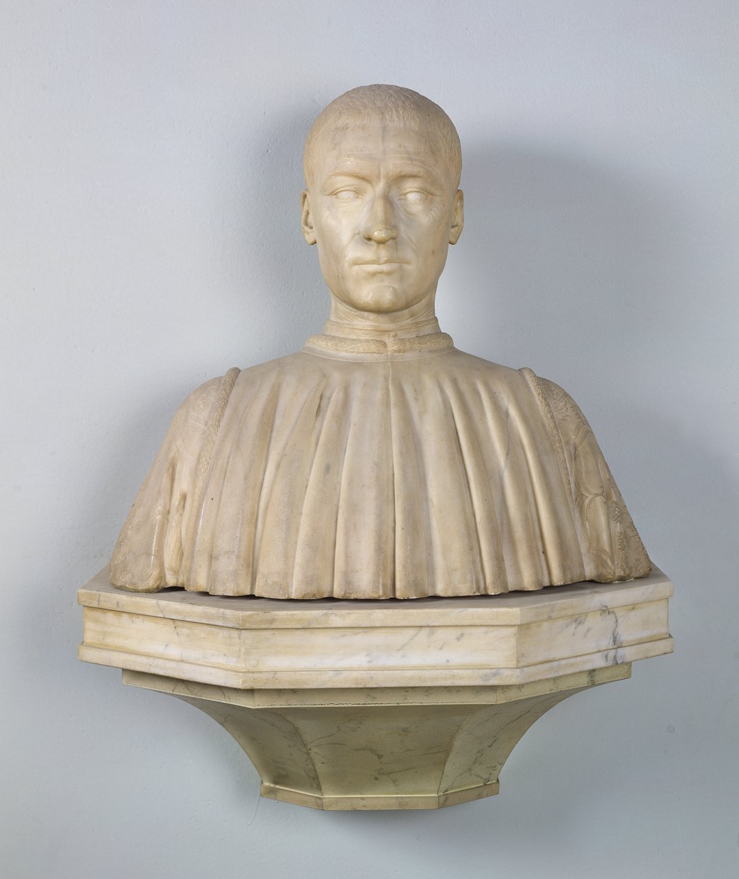 Filippo Strozzin (1428-91) rintakuva 1475 (marmori) tekijältä Benedetto da Maiano