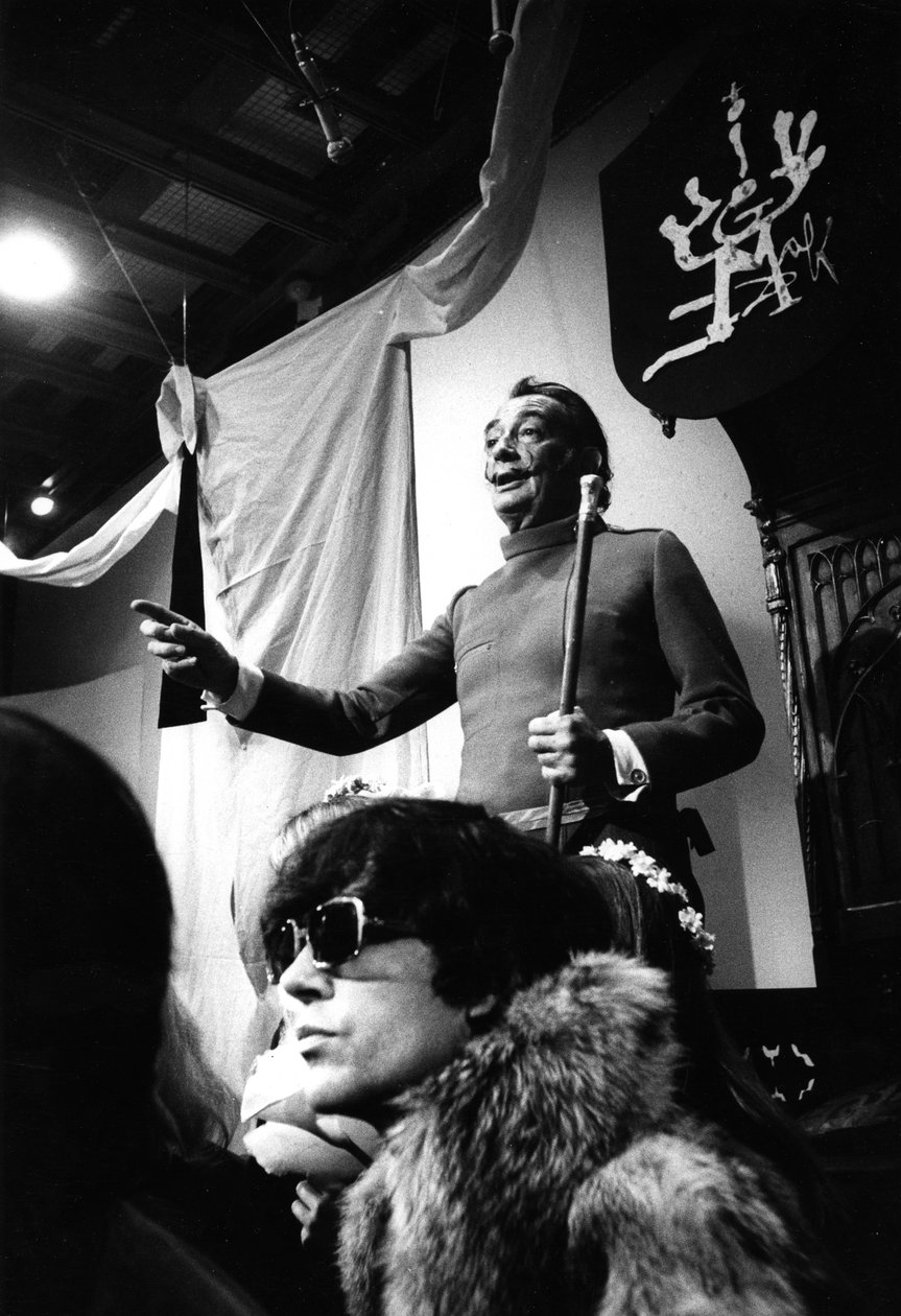  tekijältä Bernard Perrine