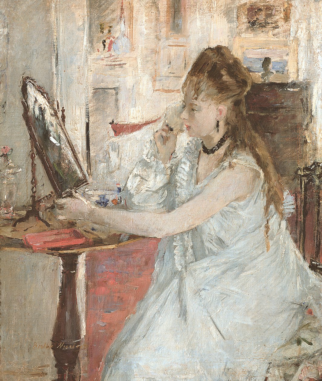 Nuori nainen puuterimassa kasvojaan tekijältä Berthe Morisot
