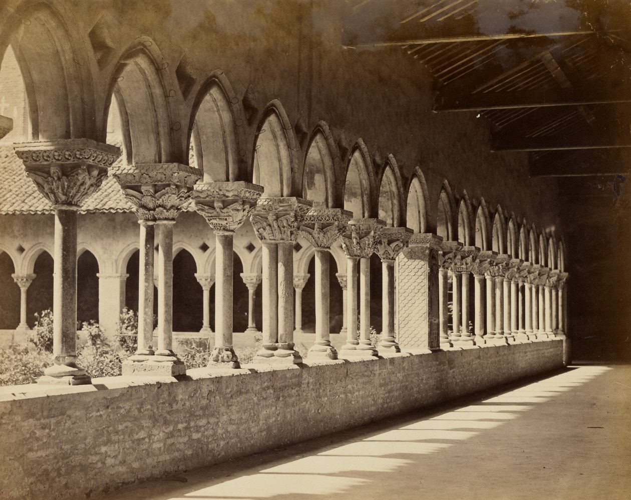 Moissac Cloister tekijältä Bisson Frères