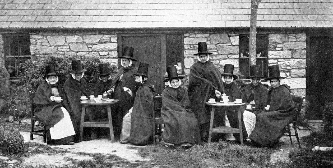 Walesin teekutsut 1800-luvun lopulla tekijältä British Photographer