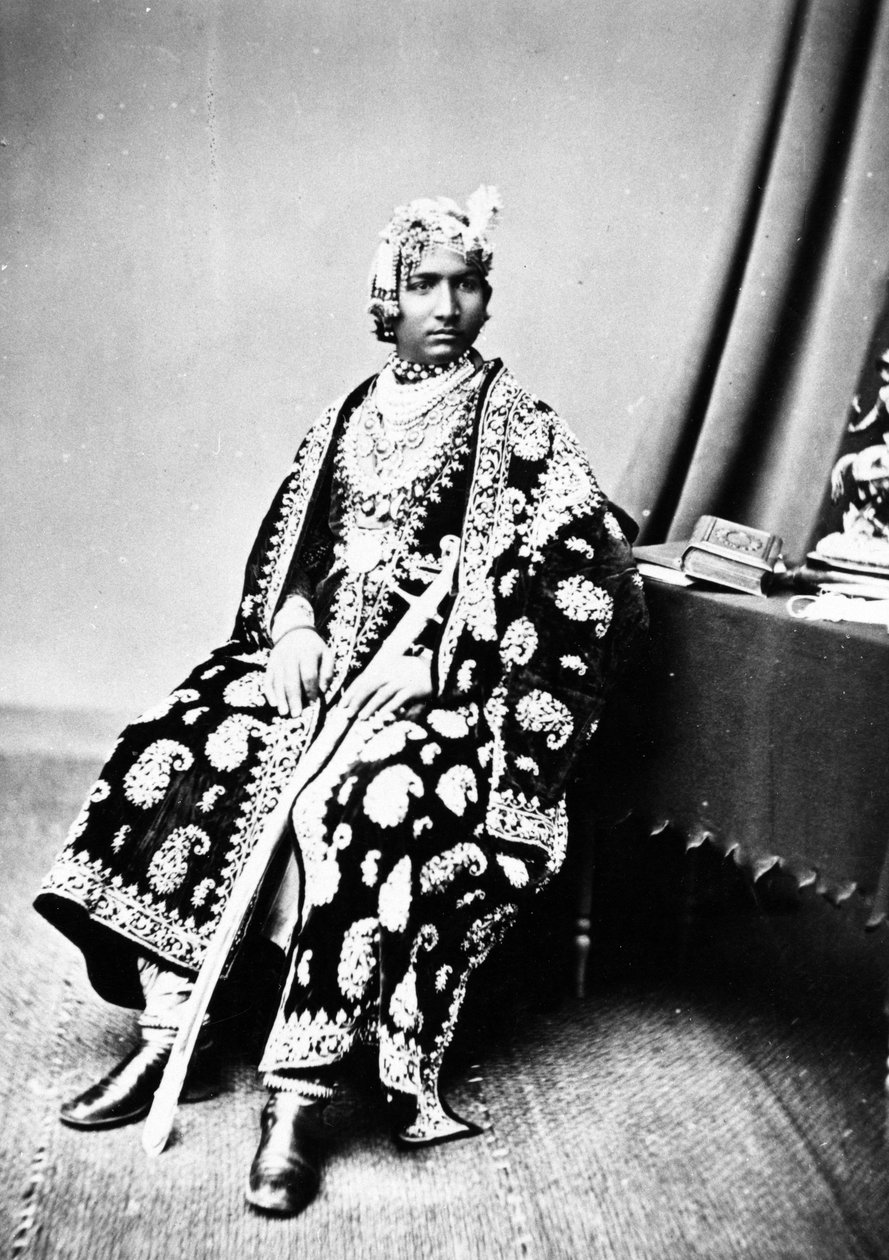 Maharaja of Alwar, n. 1860-luku tekijältä British Photographer