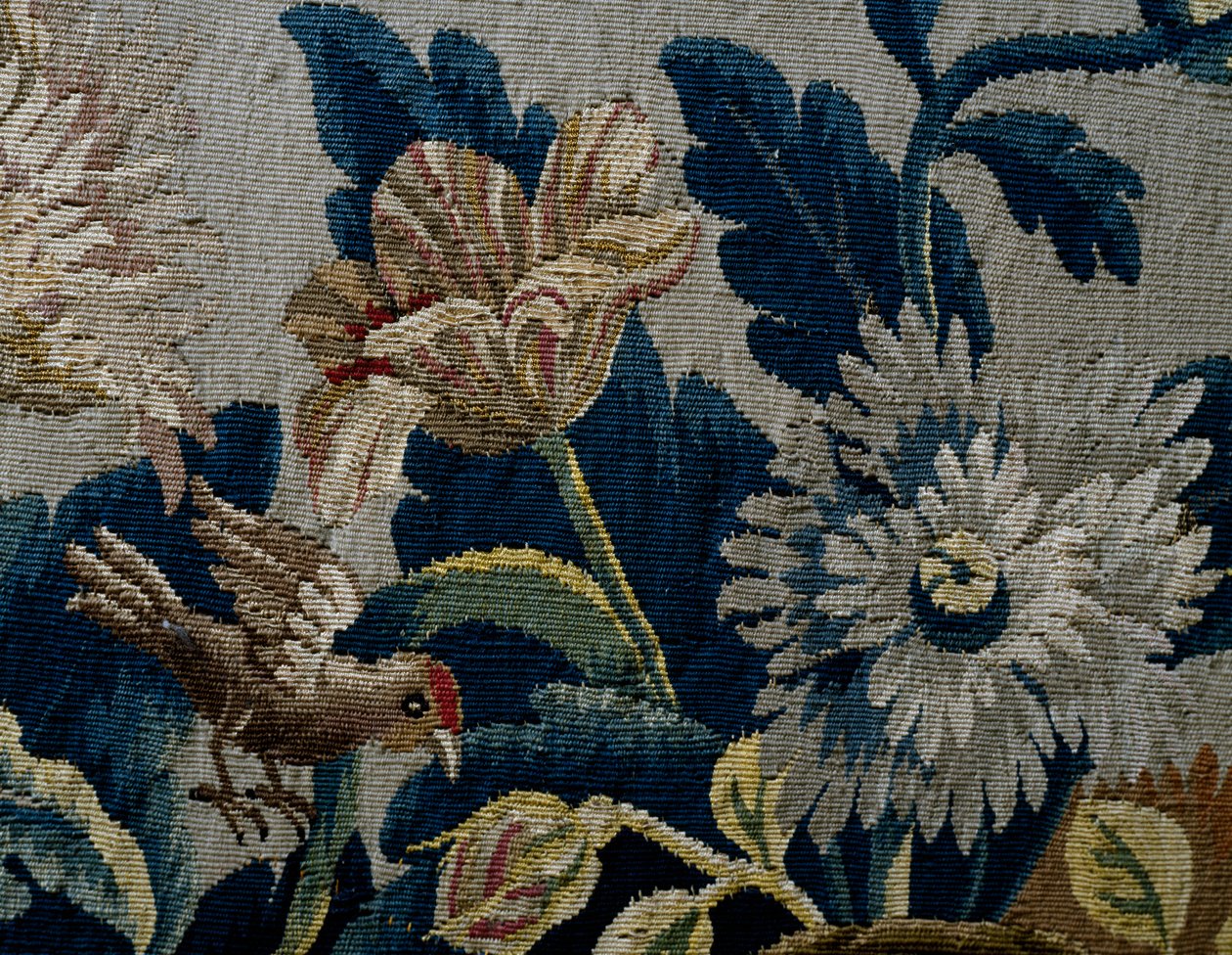 Kukkakuvio, yksityiskohta George I -tyylin sohvan verhoilusta, n. 1725, Iso-Britannia tekijältä British School