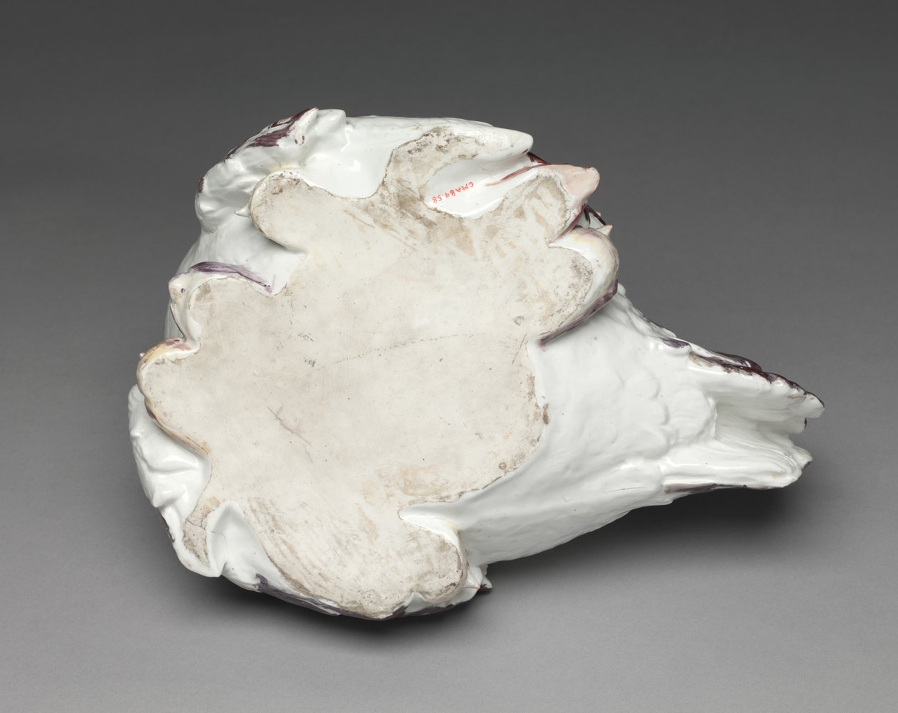 Hen and Chicks Tureen, Chelsean posliinitehdas, n. 1755 tekijältä British School