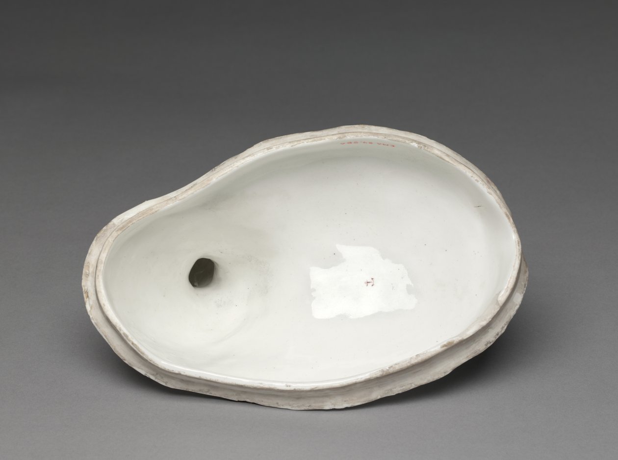 Hen and Chicks Tureen, Chelsean posliinitehdas, n. 1755 tekijältä British School