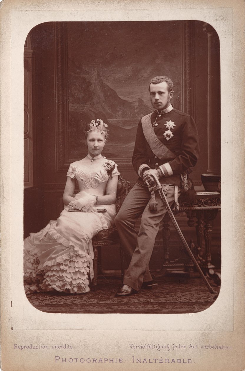 Kruununprinssi Rudolf ja Belgian prinsessa Stephanie heidän kihlauksensa yhteydessä..., 1880. tekijältä Brussels . Photo studio Geruzet Frères