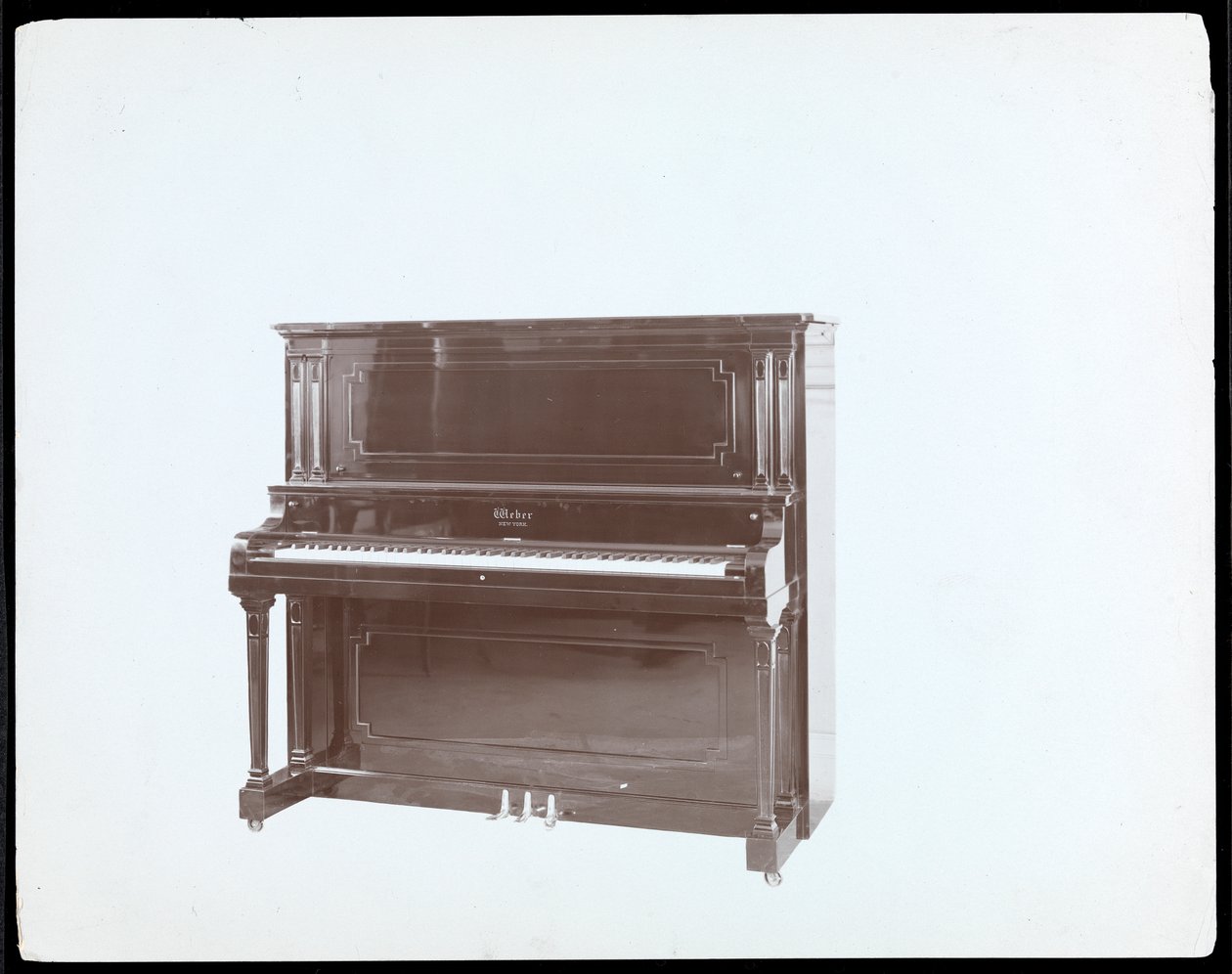 Piano, Weber und Co., New York, n. 1910 (hopeagelatiiniprintti) tekijältä Byron Company