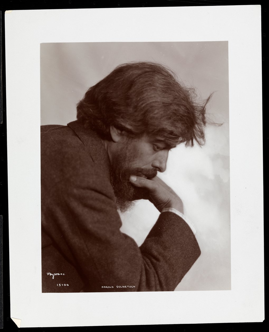Arnold Dolmetsch, n. 1902 (kollotyyppi) tekijältä Byron Company