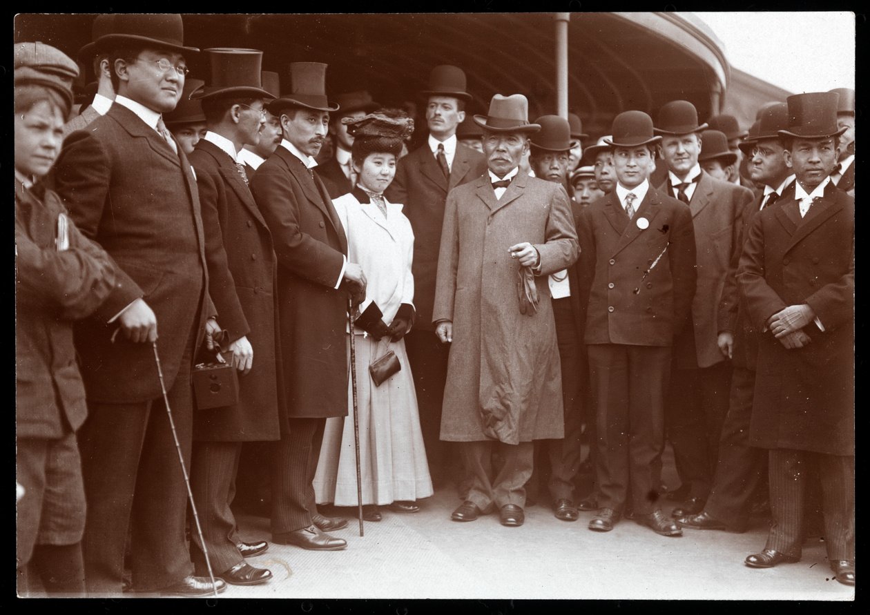 Kreivi Tamemoto Tamesada Kuroki saapuessaan New Yorkiin, noin 1900 (hopeagelatiinivedos). tekijältä Byron Company