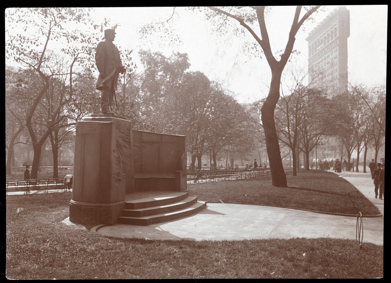 David Glasgow Farragut -patsas Madison Square Parkissa, New Yorkissa, n. 1905 (hopeagelatiiniprintti) tekijältä Byron Company