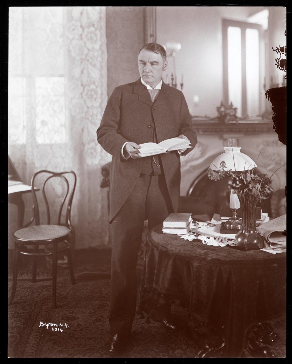 Ian Maclaren, 1899 (hopeagelatiiniprintti) tekijältä Byron Company