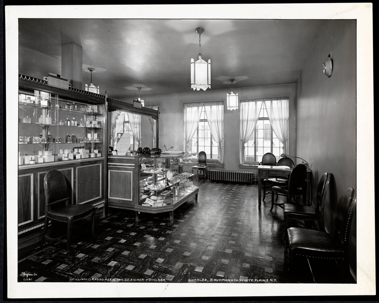 Sisäkuva Charles of the Ritz -kauneussalongista B. Altman und Co.:ssa, 1932 (hopeagelatiiniprintti) tekijältä Byron Company