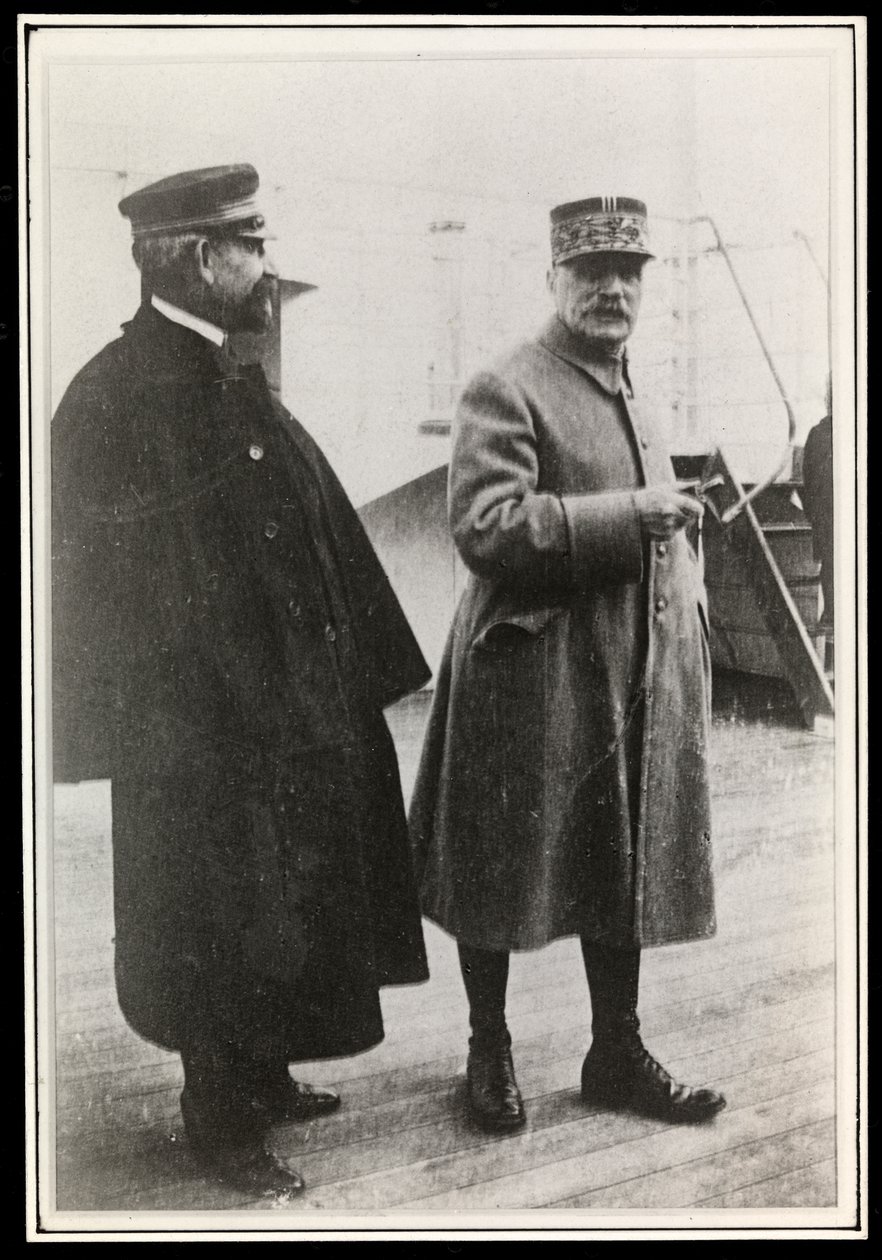 Marsalkka Foch SS "Pariisissa", 1906 (hopea gelatiiniprintti) tekijältä Byron Company