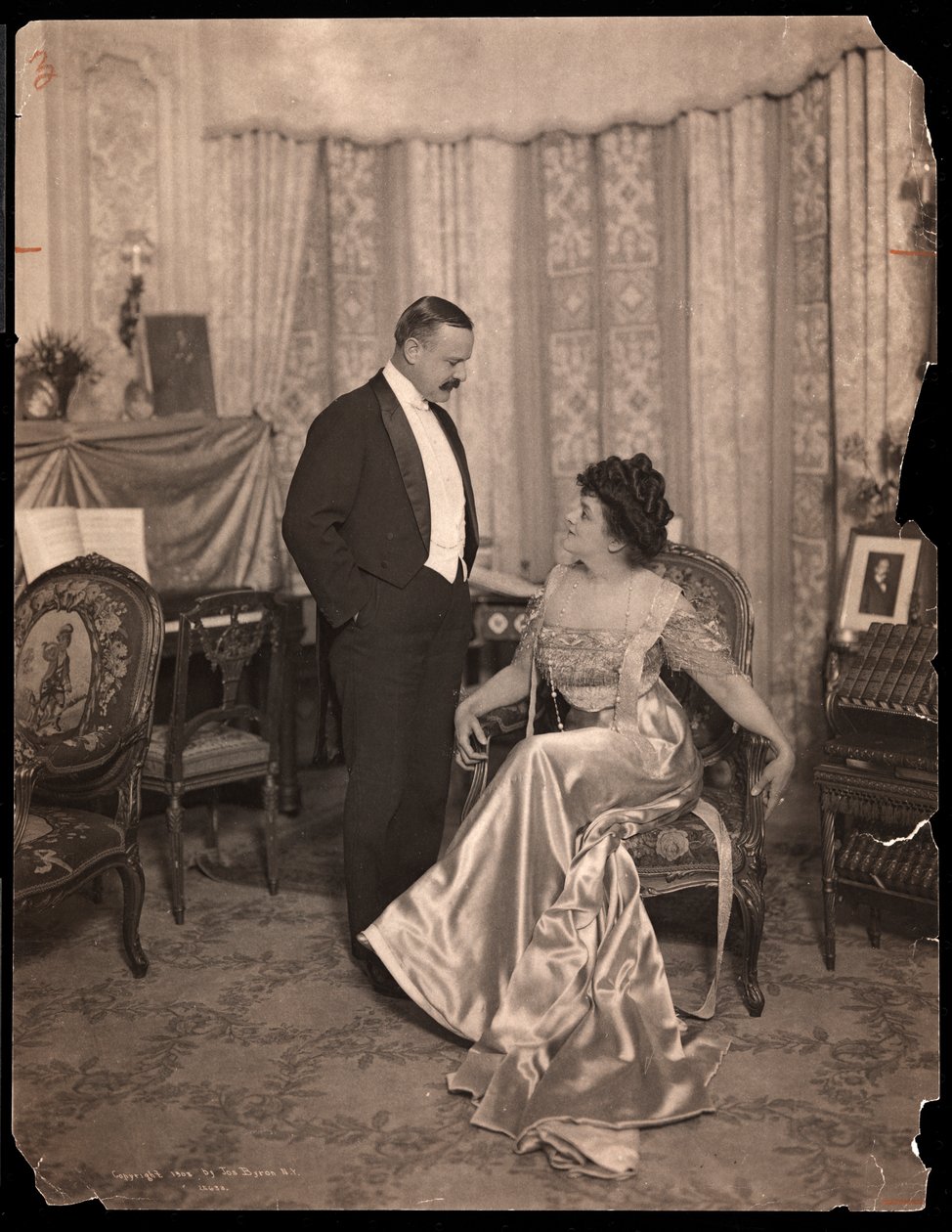 Herra ja rouva George Gould, 1908 (hopeagelatiiniprintti) tekijältä Byron Company