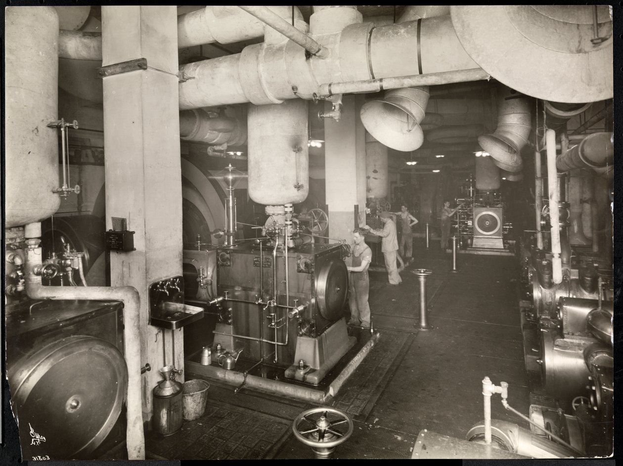 Hotelli McAlpinin pannuhuone, 1913 (hopeagelatiinipaino). tekijältä Byron Company