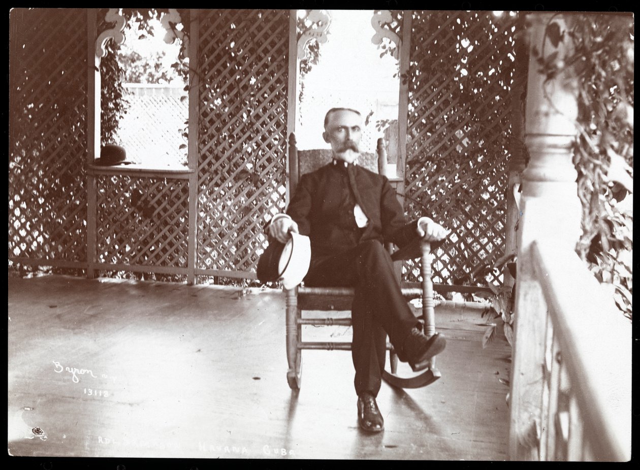Amerikkalainen merivoimien upseeri amiraali William Thomas Sampson, Havanna, 1902 (hopeagelatiiniprintti) tekijältä Byron Company
