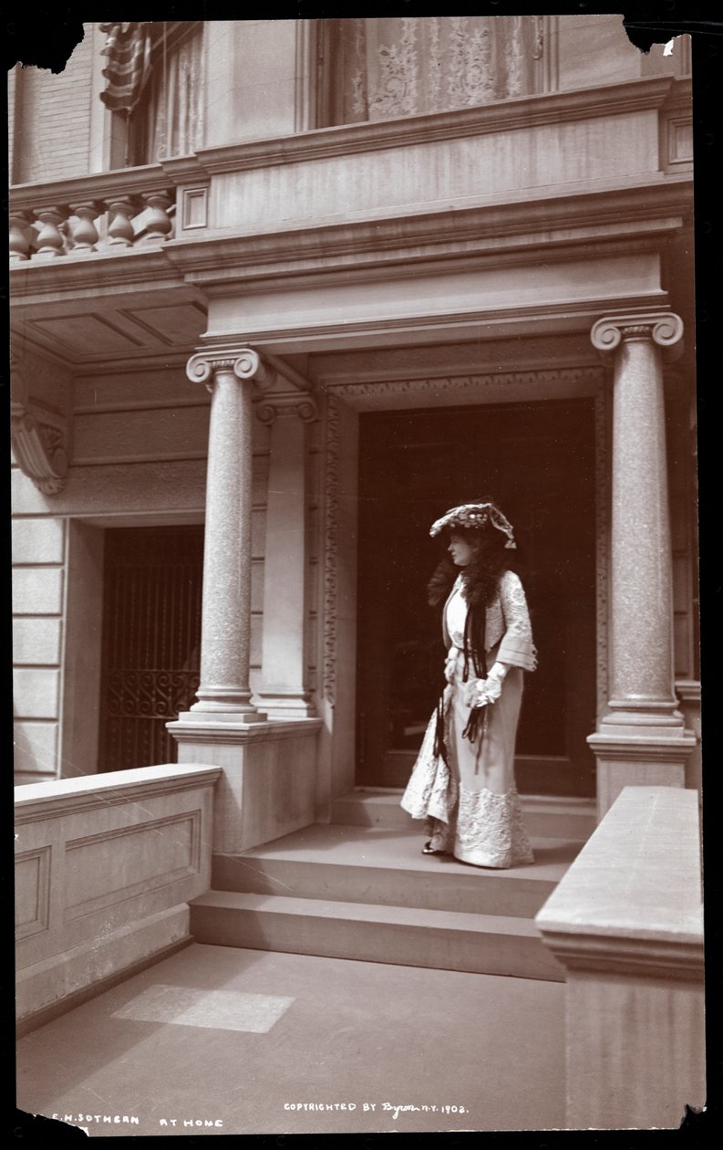 Virginia Harned (rouva E.H. Sothern, 1.) n. 1902 (hopeagelatiiniprintti) tekijältä Byron Company