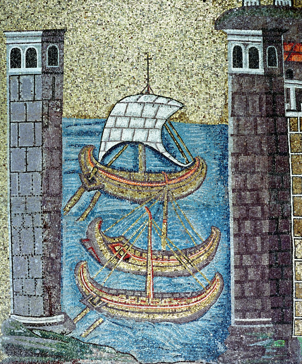 Kolme laivaa saapumassa Ravennan satamaan, yksityiskohta naveesta (mosaiikki) tekijältä Byzantine