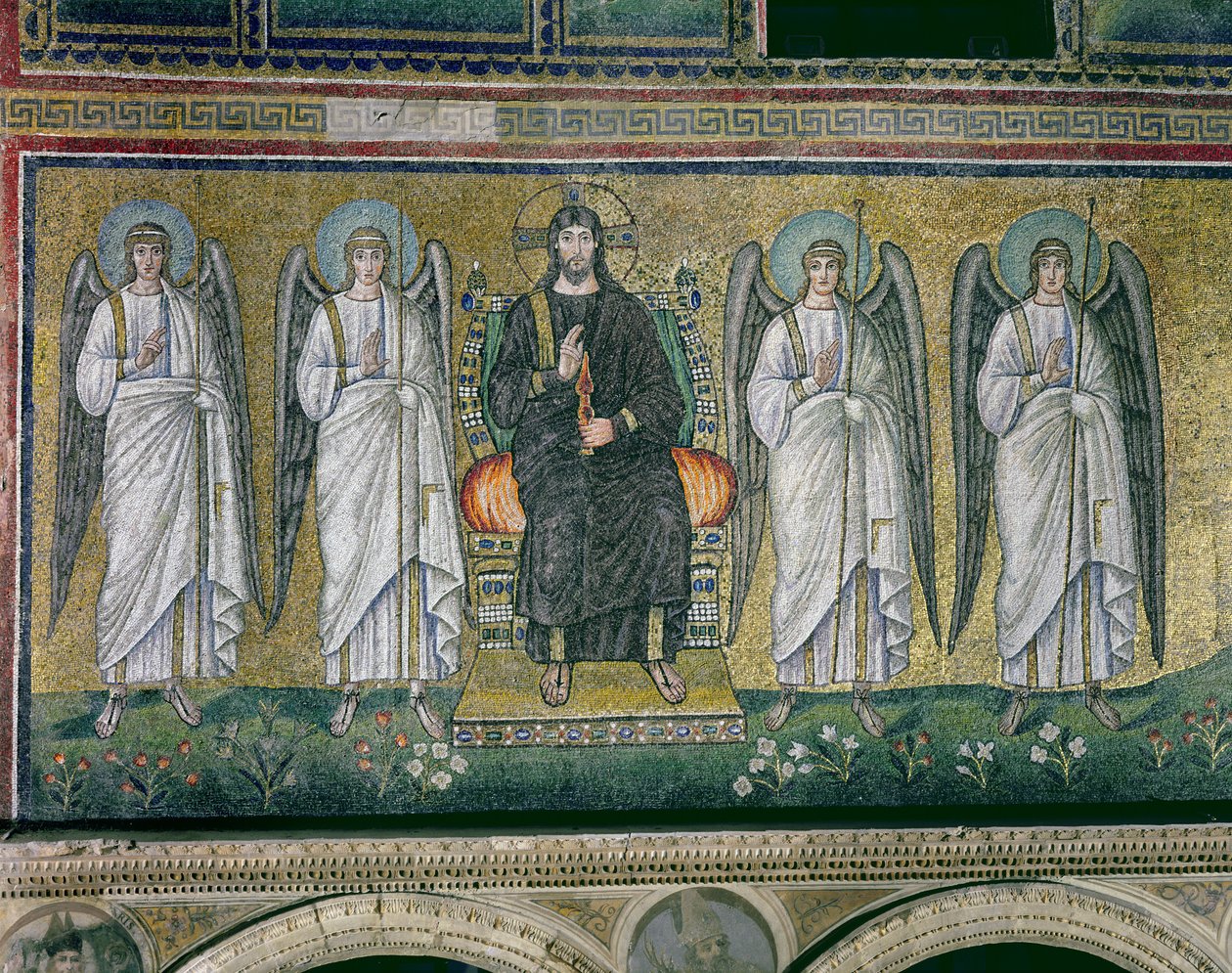 Kristus enkelien kanssa valtaistuimella (mosaiikki). tekijältä Byzantine School
