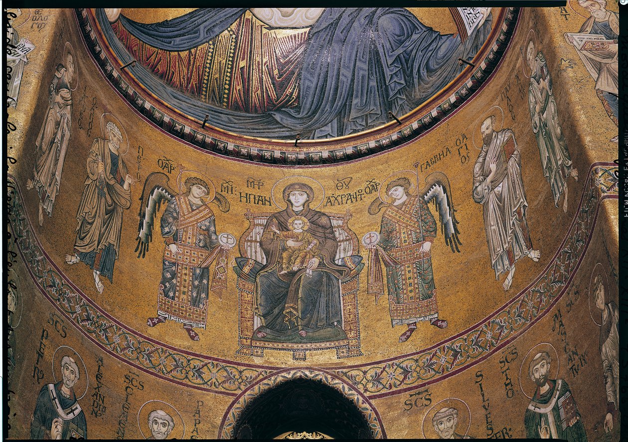 Madonna ja lapsi valtaistuimella enkelien ja apostolien kanssa keskusapsista (mosaiikki) tekijältä Byzantine School