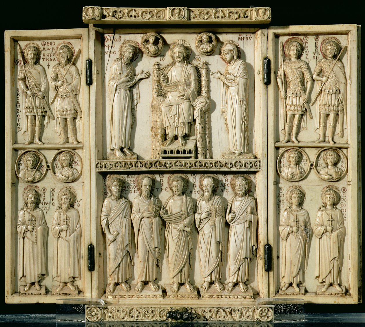 Harbavillen triptyykki, joka kuvaa Kristusta Neitsyen ja Pyhän Johannes Kastajan kanssa, muut pyhimyksiä kuvaavat paneelit Konstantinopolista tekijältä Byzantine