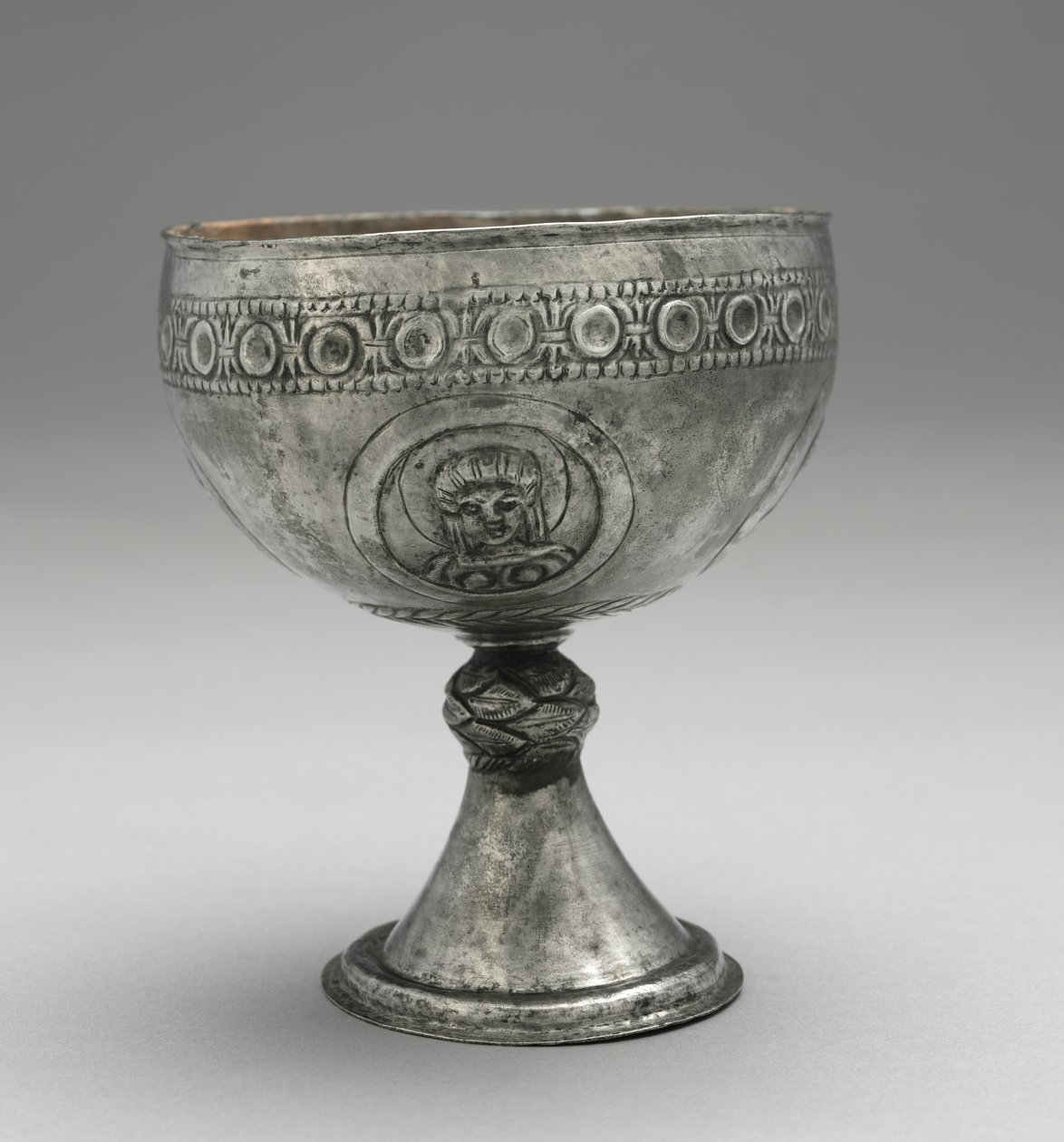 Malja Beth Misona Treasuresta, Konstantinopolista tai Syyriasta, n. 500-700 (hopea) tekijältä Byzantine Byzantine