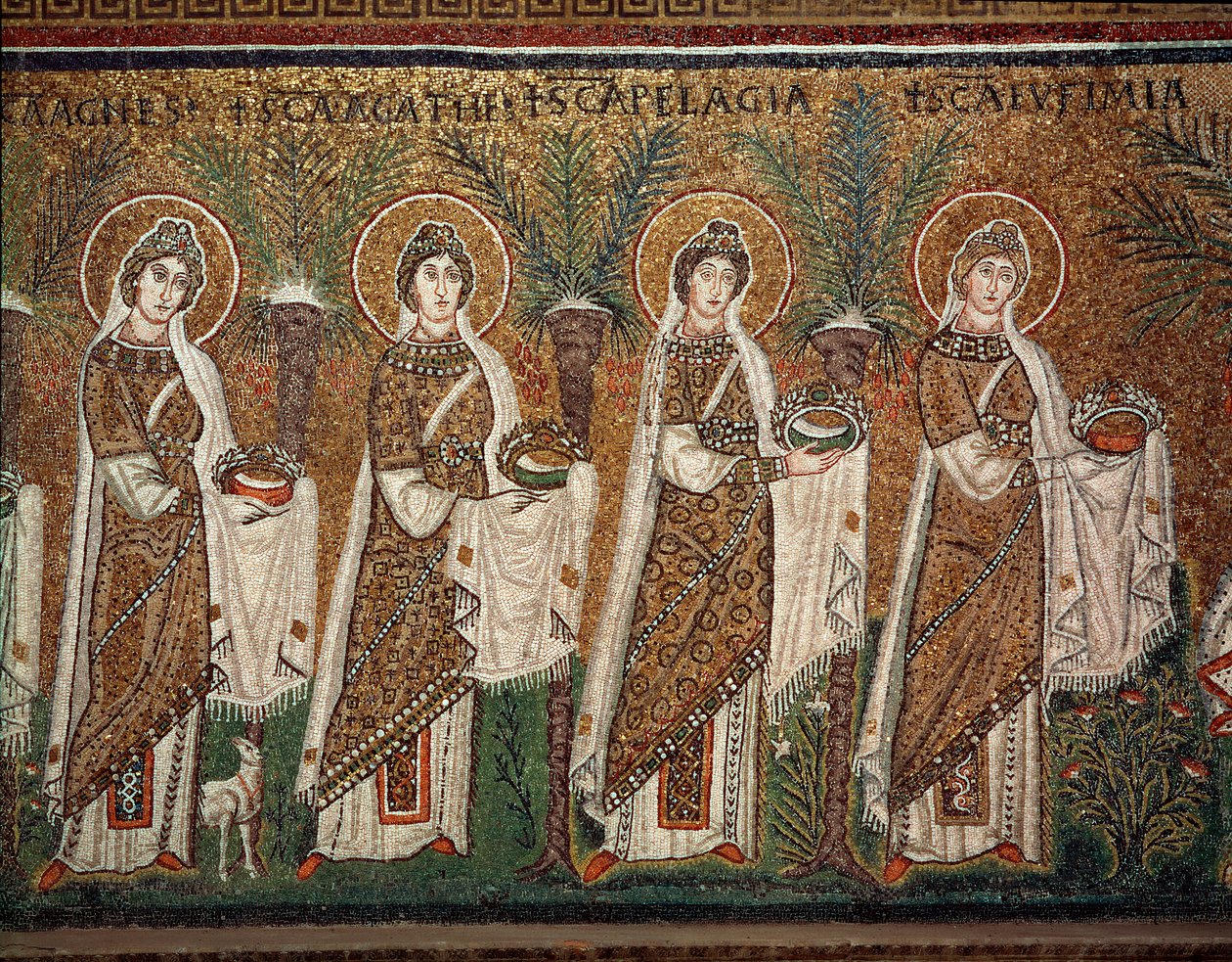 Neitsyiden kulkue (yksityiskohta mosaiikista, 6. vuosisata) tekijältä Byzantine School