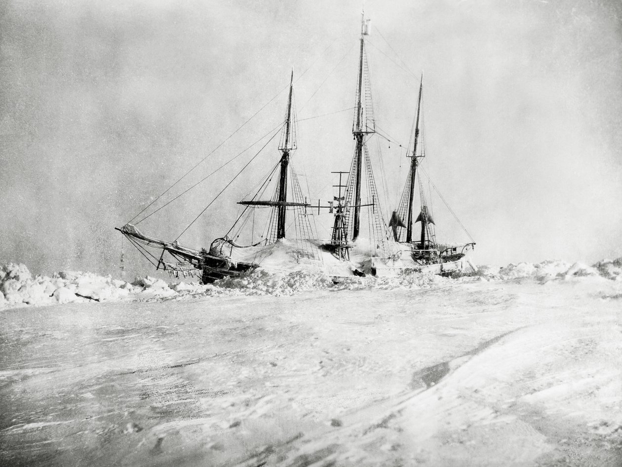 Fram, jäätyneenä tekijältä J.B. and Brown J. Rowbotham