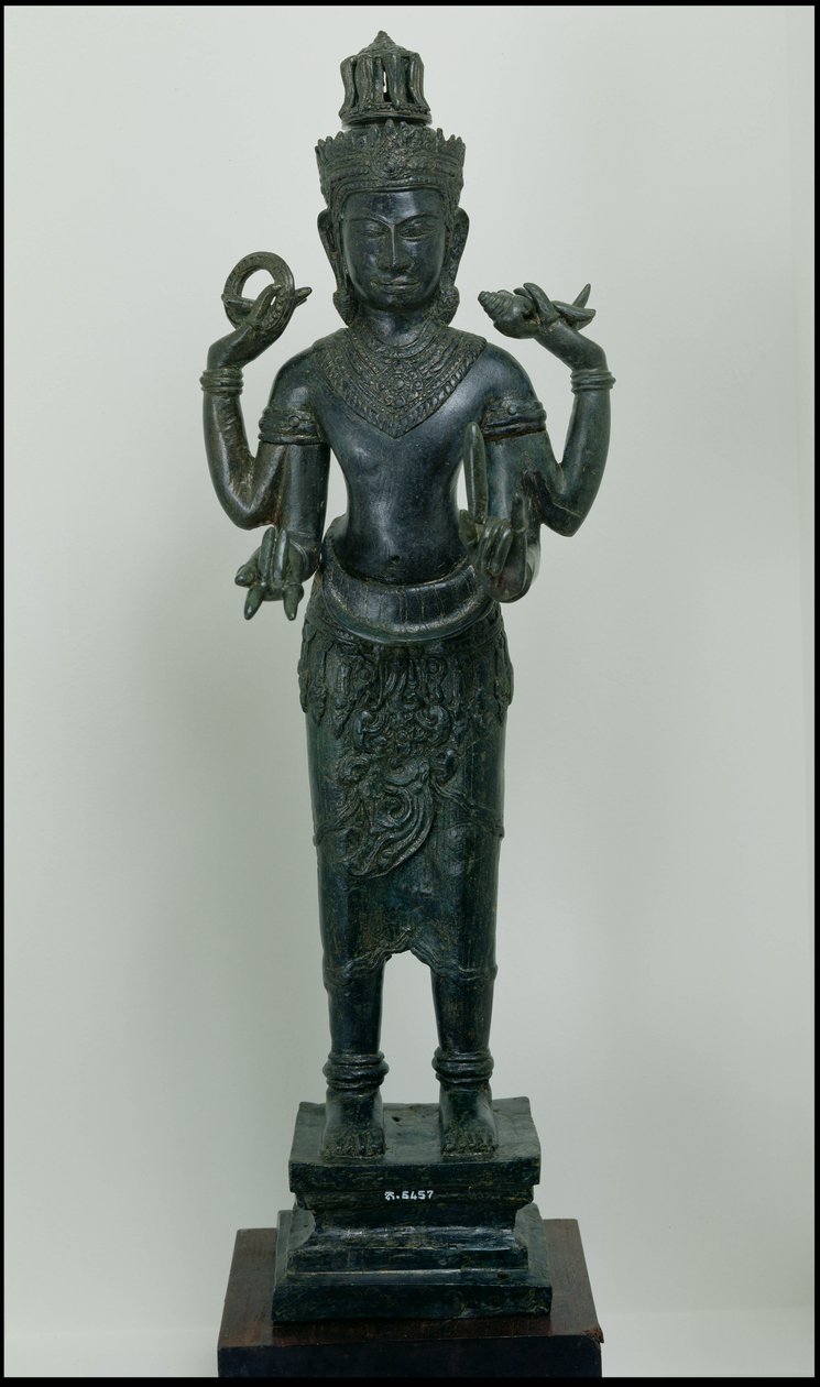 Vishnun patsas kolminkertaisessa muodossaan Vishnu, Narayana ja Vasudeva, Angkor Thom (pronssi) tekijältä Cambodian School