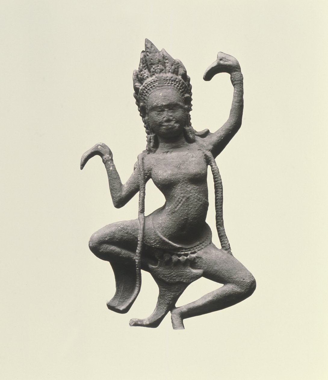 Tanssiva Apsaras, yksityiskohta friisistä, 1100-luvun loppu - 1200-luvun alku (kivi) (yksityiskohta numerolla 155540) tekijältä Cambodian Cambodian