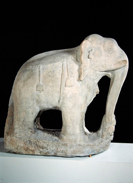 Elefanttipatsas, Bayon-tyyli, Preah Khan, 1100-luvun loppu - 1200-luvun alku (hiekkakivi) tekijältä Cambodian Cambodian