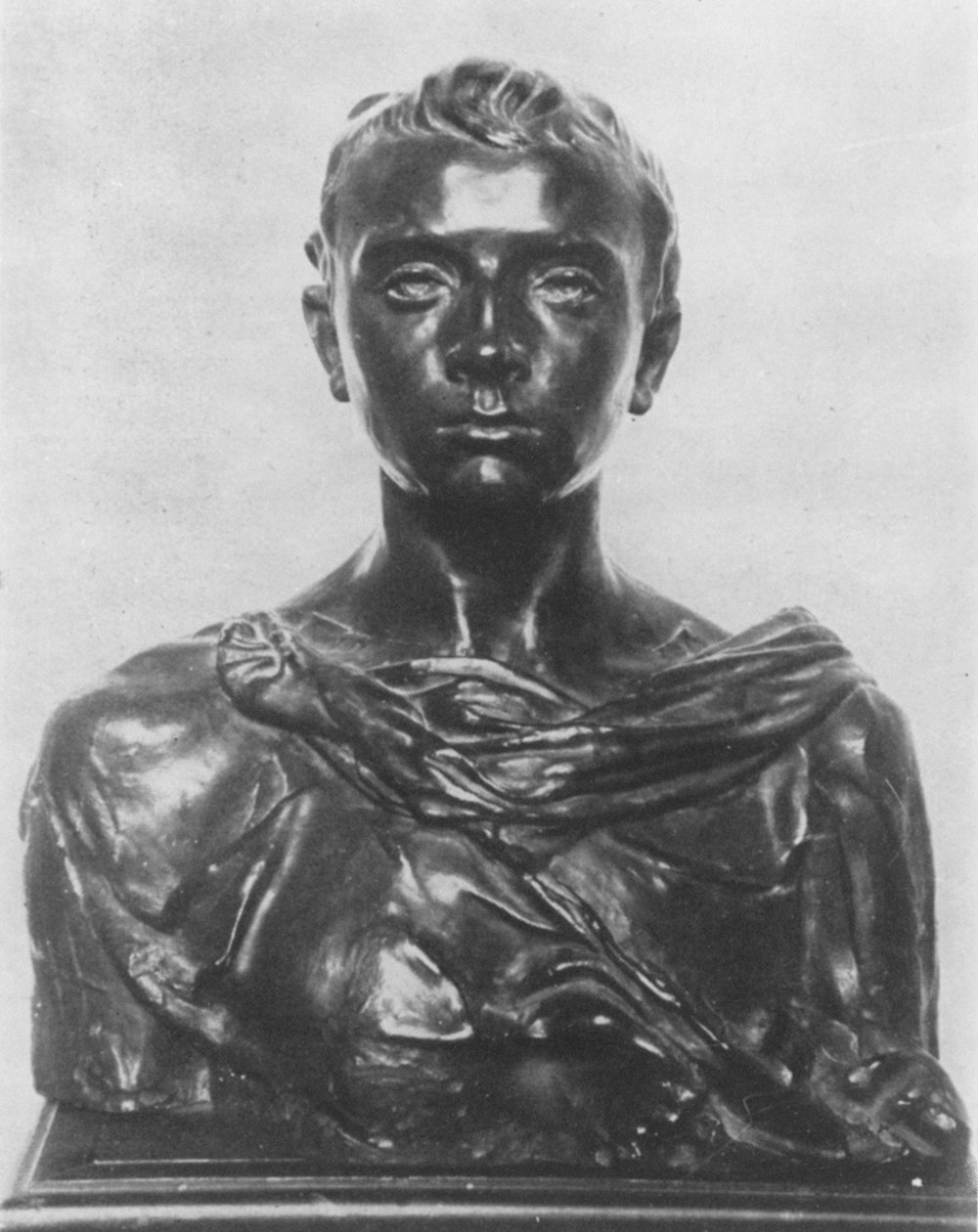 Paul Claudelin rintakuva nuorena (pronssi) tekijältä Camille Claudel