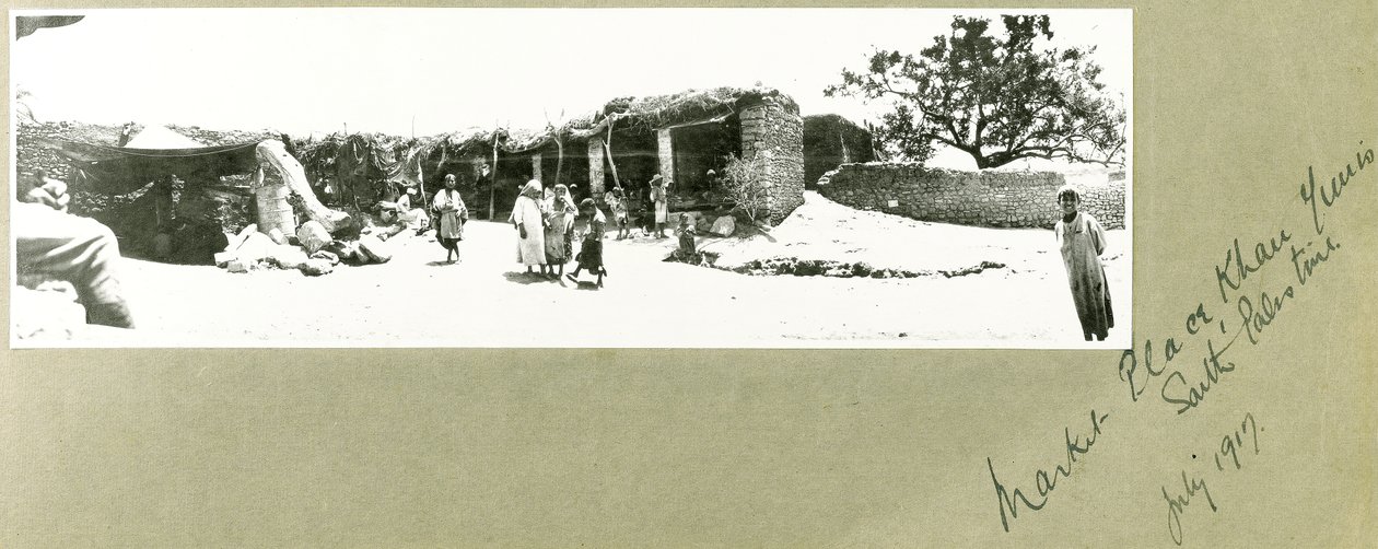Market Place, Khan Yunis, Etelä-Palestiina, heinäkuu 1917 tekijältä Capt. Arthur Rhodes