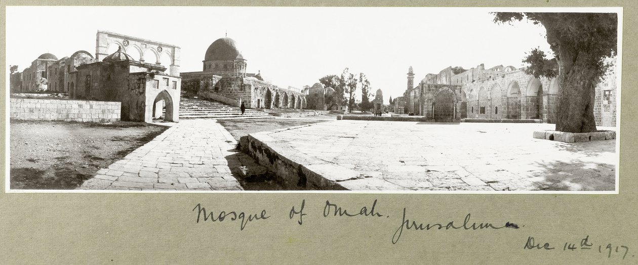Omarin moskeija, Jerusalem, 14. joulukuuta 1917. tekijältä Capt. Arthur Rhodes