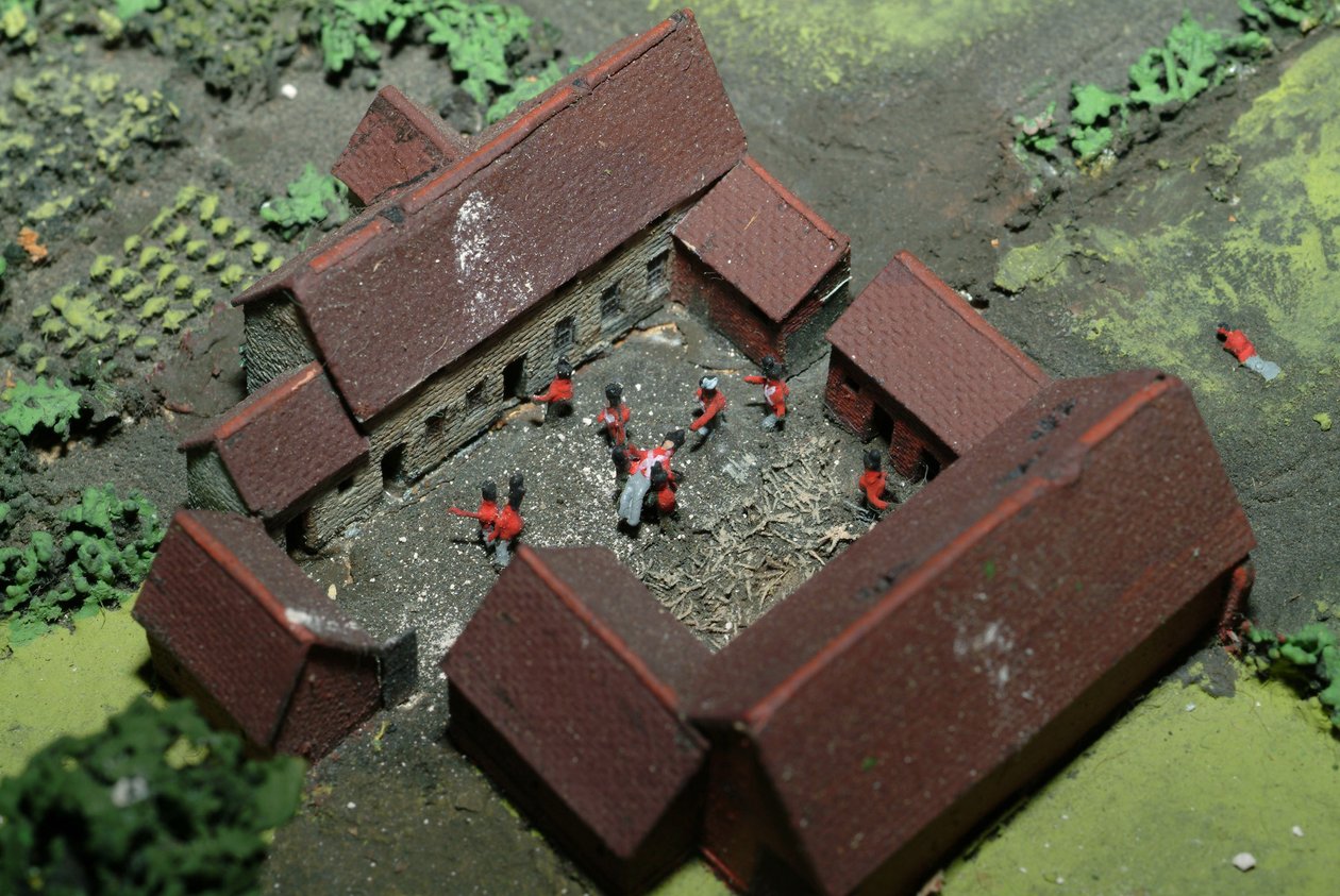 Waterloon taistelun diorama, jossa näkyvät joukot sijoittuneet 18. kesäkuuta 1815 klo 19.45 (sekoitettu media) (yksityiskohta) tekijältä Capt. William Siborne