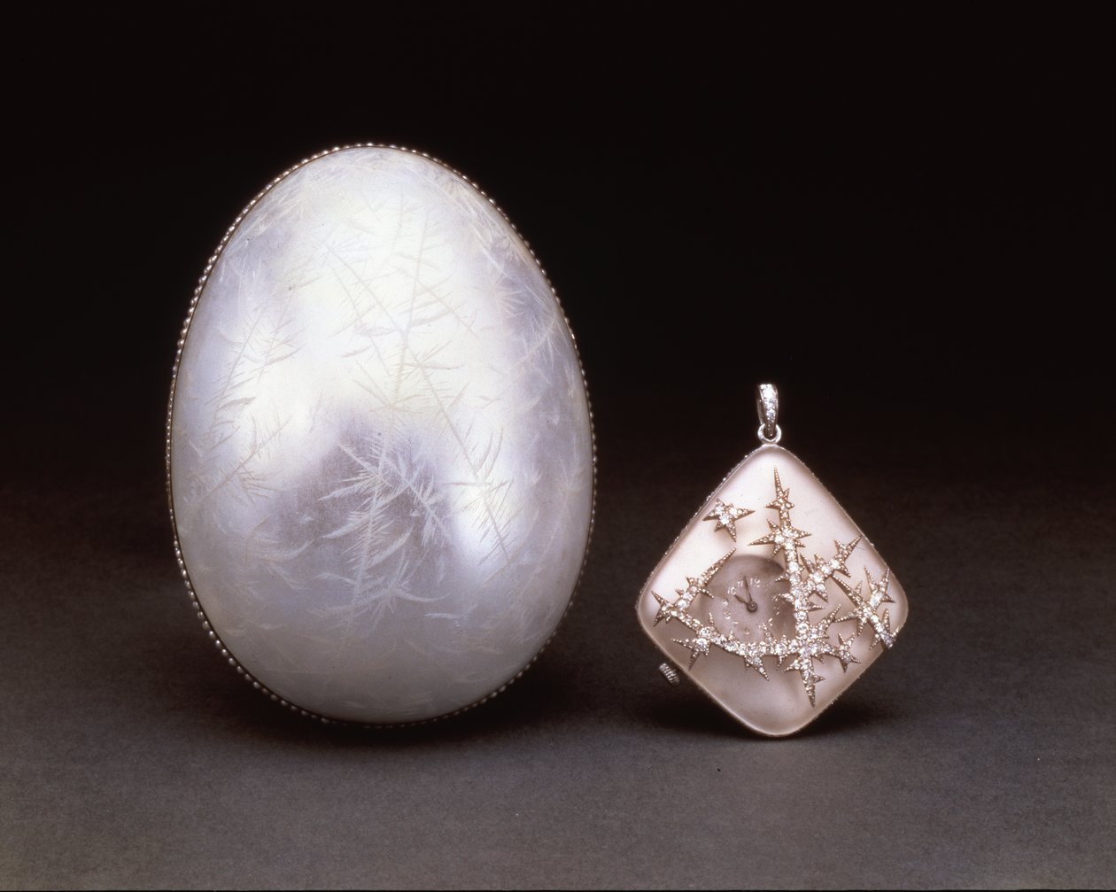 Nobel Ice Easter Egg, noin 1910 tekijältä Carl Fabergé
