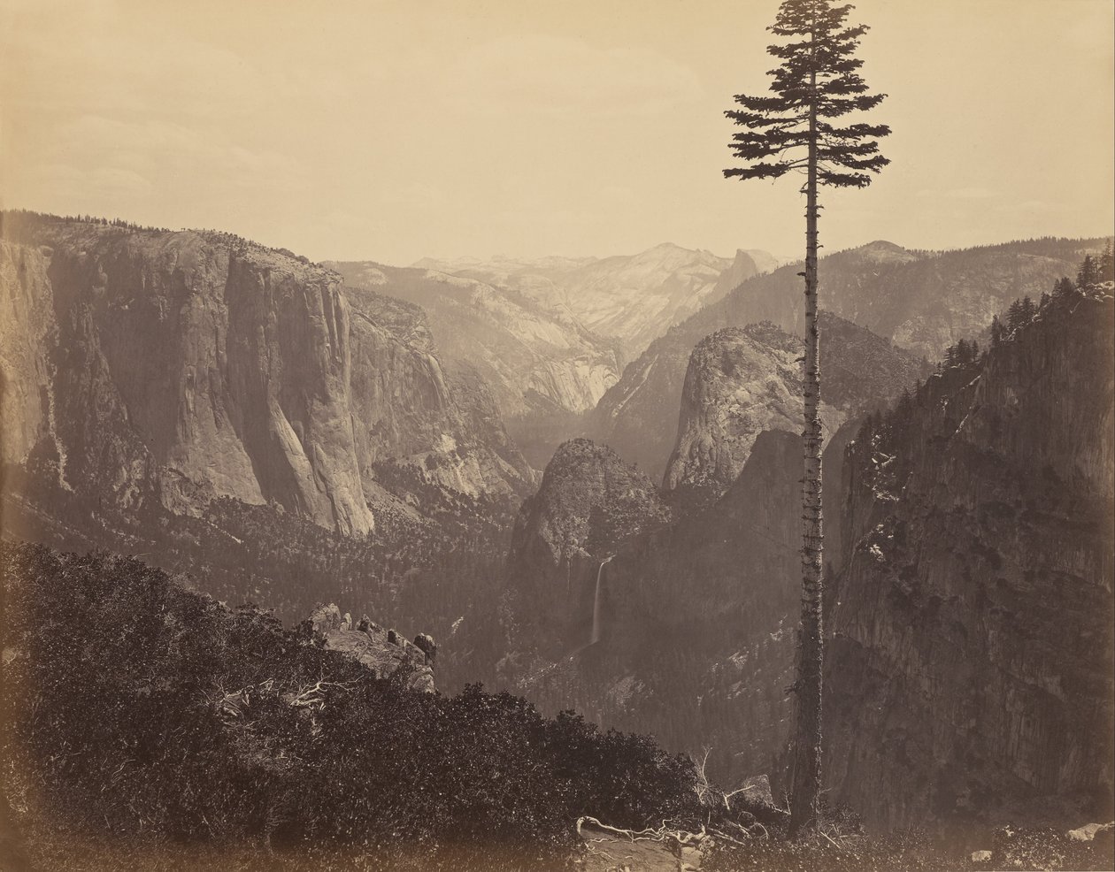 Yosemiten laakso parhaasta yleisnäkymästä tekijältä Carleton E. Watkins
