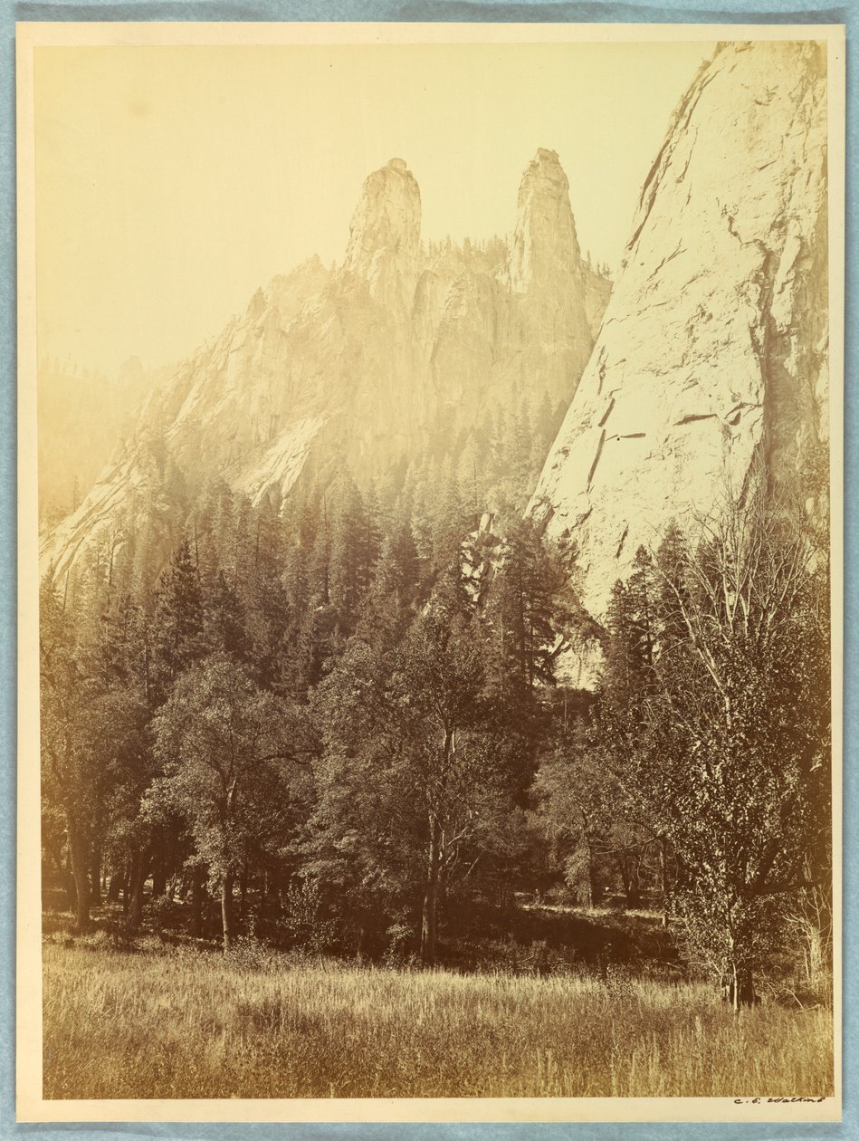 Cathedral Spires, Yosemite tekijältä Carleton E. Watkins