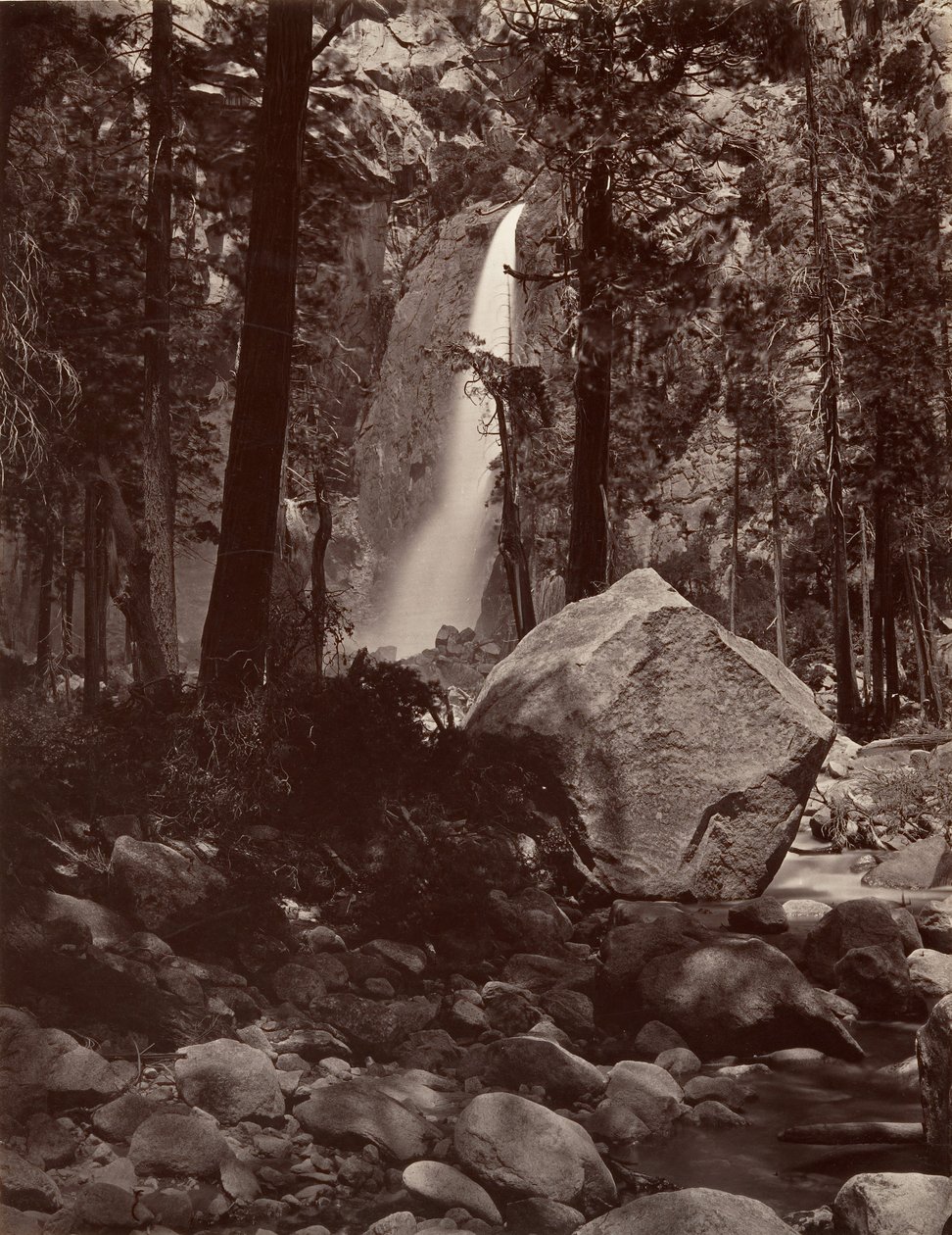 Lower Yosemiten vesiputous, 1600 jalkaa, n. 1872, painettu n. 1876. tekijältä Carleton E. Watkins.