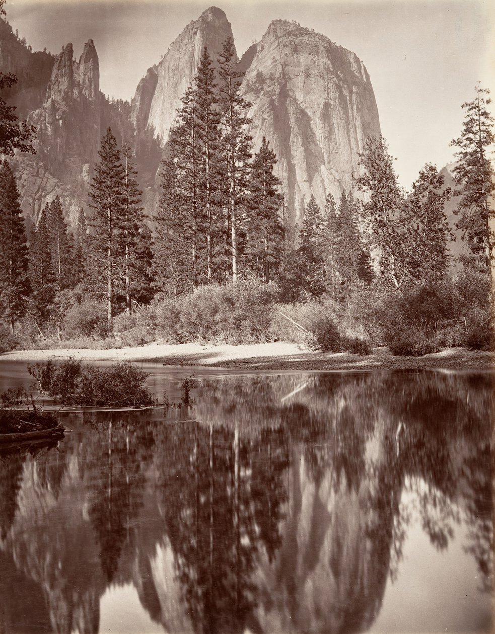 Peilinäkymä Cathedral Rocksille, Yosemite, n. 1872, painettu n. 1876. tekijältä Carleton E. Watkins.