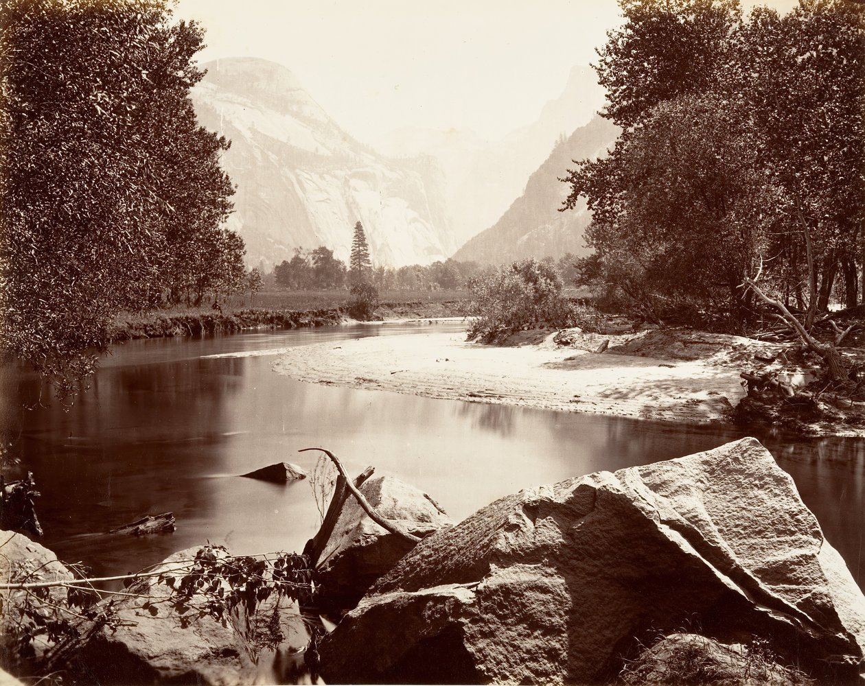 The Domes, Yosemite, n. 1872, painettu n. 1876. tekijältä Carleton E. Watkins.