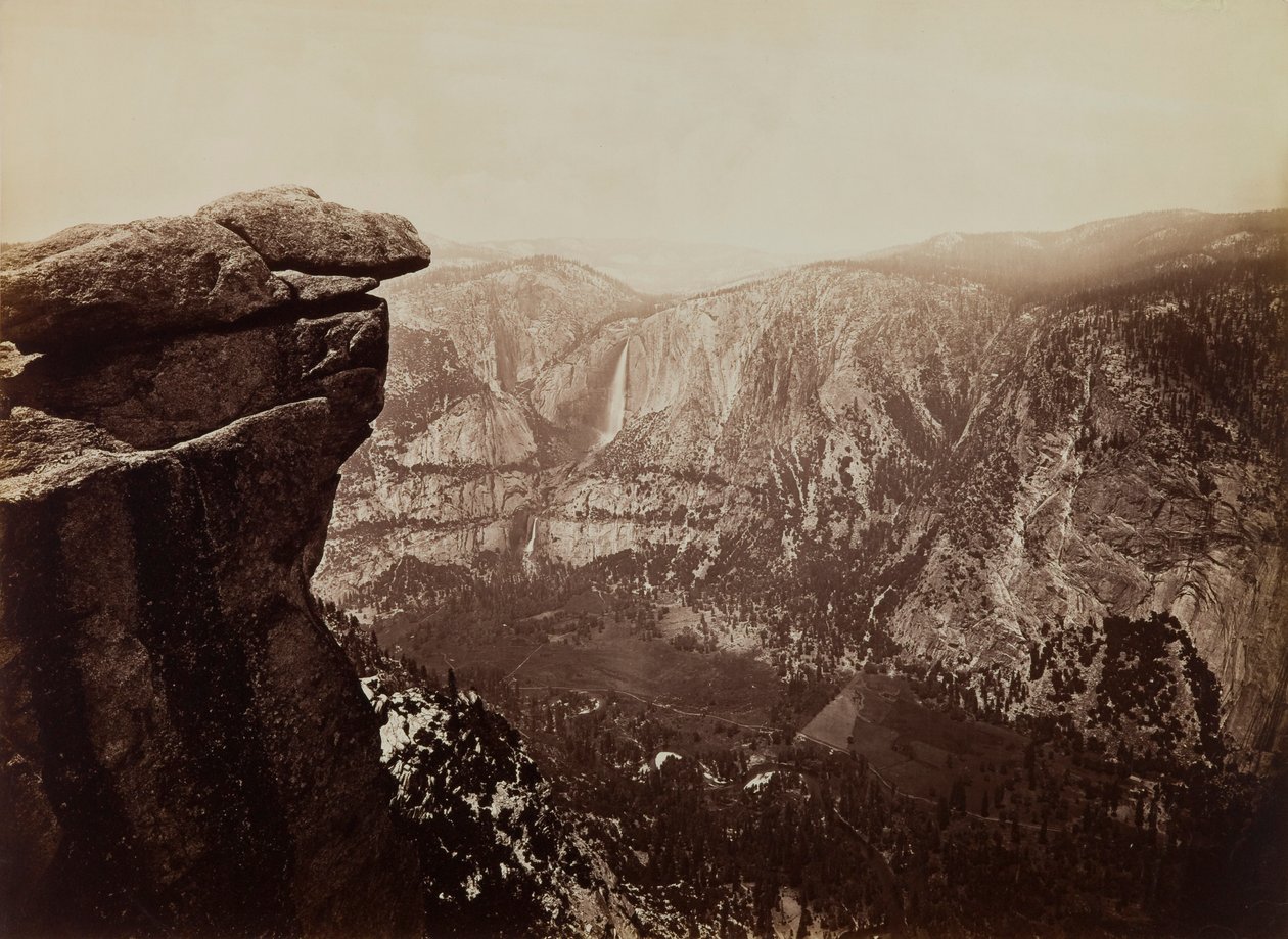 Yosemiten putoukset Glacier Pointista tekijältä Carleton E. Watkins