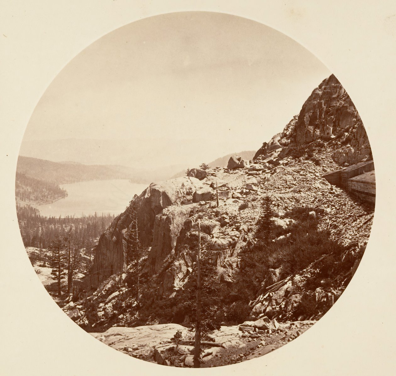 Donner Lake. C.P.R.R, n. 1878. tekijältä Carleton Emmons Watkins