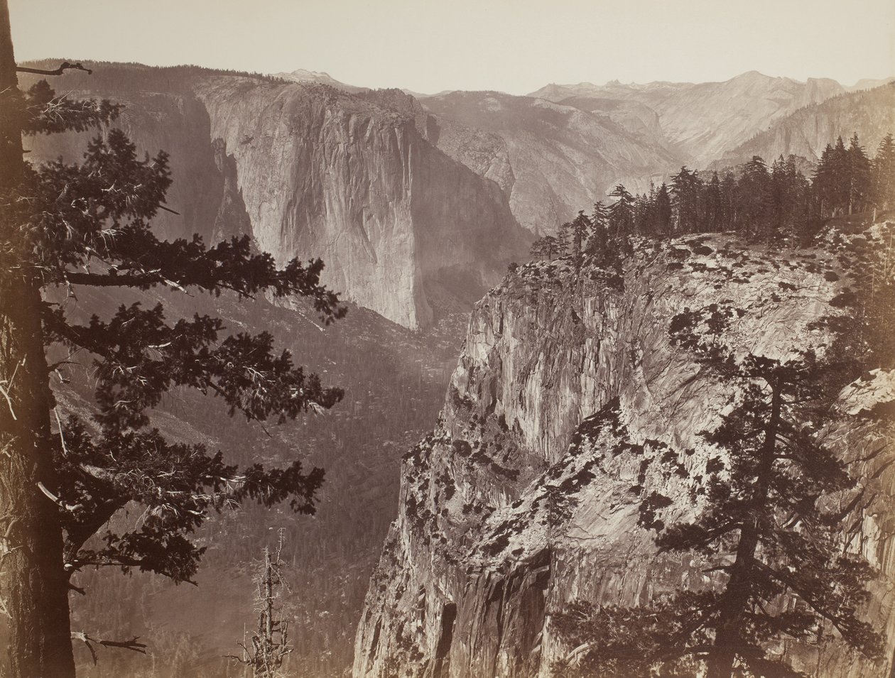 Ensimmäinen näkymä Yosemiten laaksoon Mariposa Traililta, 1865-66 tekijältä Carleton E. Watkins
