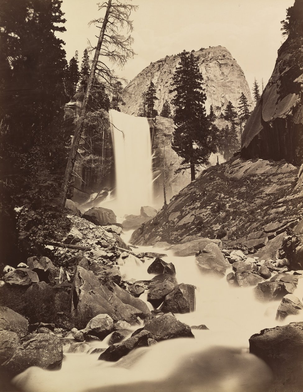 Vernal Fall, Yosemite, 1865-66, painettu n. 1875. tekijältä Carleton Emmons Watkins