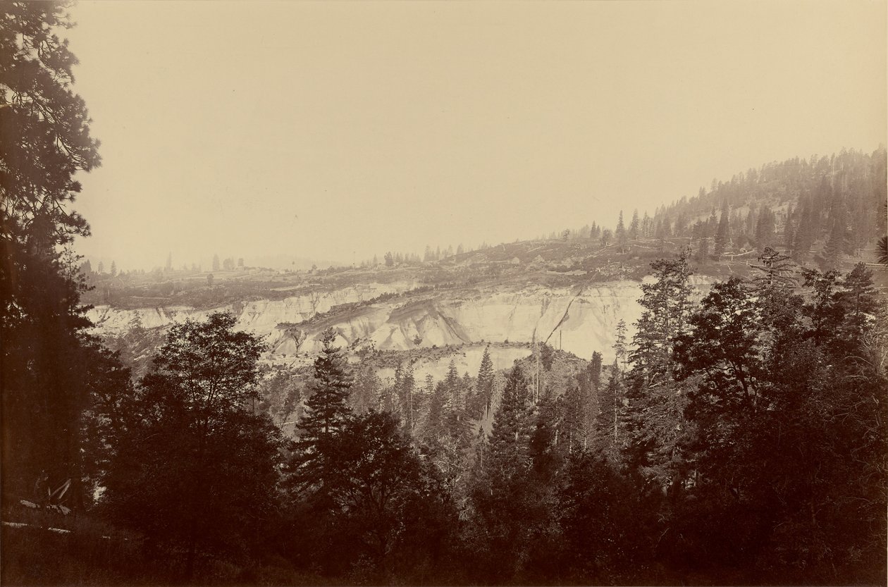 Yleisnäkymä, Relief Hill, Nevadan piirikunta tekijältä Carleton Watkins