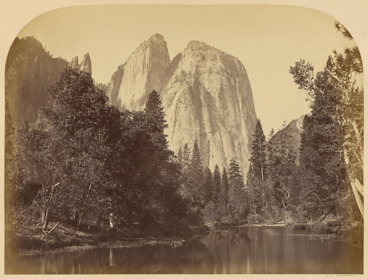Jokinäkymä - Cathedral Rocks tekijältä Carleton Watkins